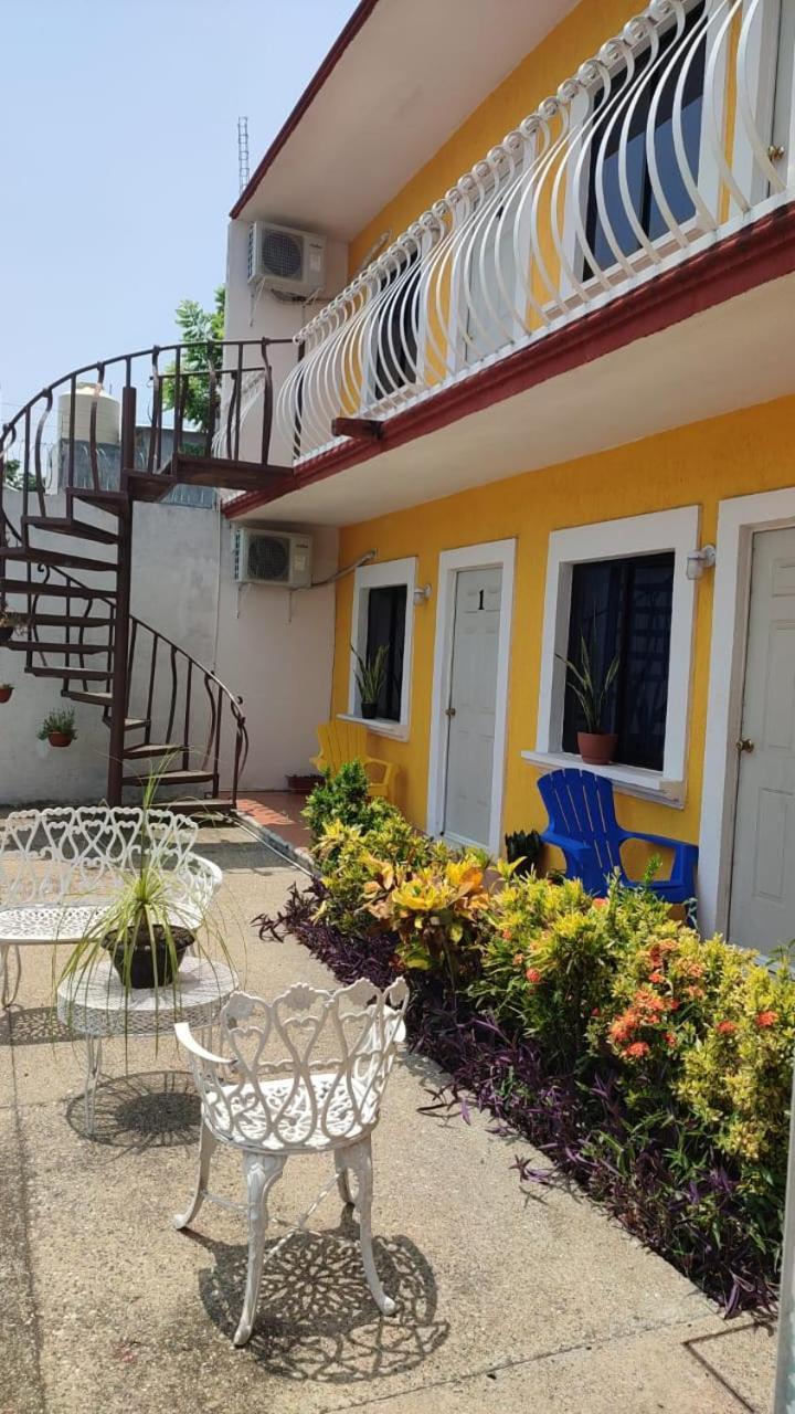 Hotel Pardo Tenosique de Pino Suarez Bagian luar foto